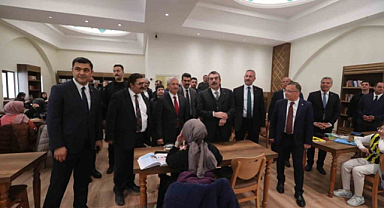 Bakan Tekin'den Şahinbey Millet Cami ve Külliyesi’ne ziyaret