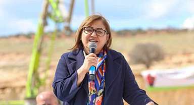 Başkan Şahin temel atma töreninde konuştu