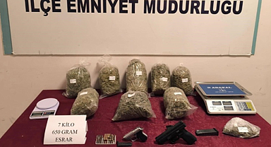 Gaziantep'te 2 adrese uyuşturucu baskını: 3 gözaltı