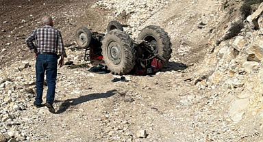 Kilis'te traktörün devrildiği kazada sürücü öldü