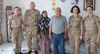 Gaziantep'te jandarmadan şehit ailelerine ziyaret