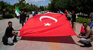 Kilis'te akademisyenler ve öğrencilerden Filistin yürüyüşü