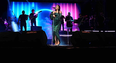 Kilis'teki konserde Zara'dan müzik ziyafeti