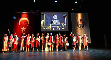 GAÜN Turizm Fakültesi'nde mezuniyet heyecanı