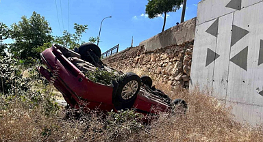 Gaziantep'te otomobilin şarampole devrildiği kazada 3 yaralı