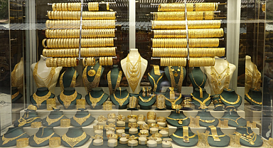 Altın fiyatları yükseldi, kuyumcular umutlarını gurbetçilere ve düğünlere bağladı