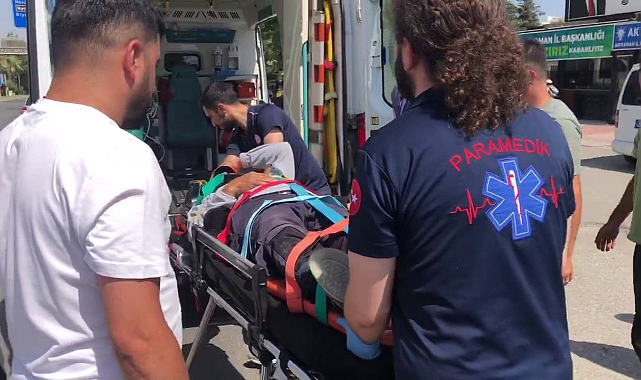 Motosikletle otomobil çarpıştı: Yaralı var