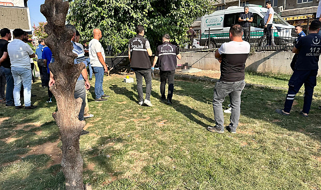 Yaşlı adam parkta ölü bulundu