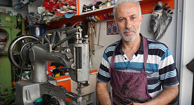 Kilis'te 40 yıllık bir ayakkabı tamircisi