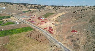 Kilis'te acı biberler kurutulmaya başlandı