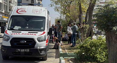 Kilis'te yolun karşısına geçen yayalara motosiklet çarptı: 3 yaralı