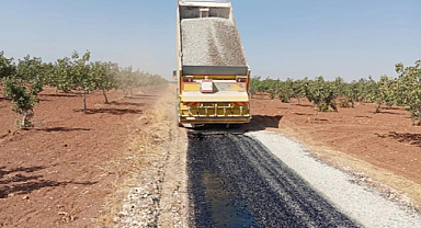 Nizip Belediyesi'nden kırsal mahallelerde yol çalışmaları