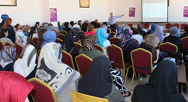 Şehitkamil Belediyesi ev sahipliğinde meme kanseri bilgilendirmesi