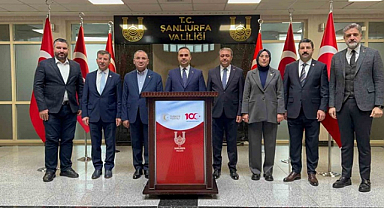 Bakan Kacır, Şanlıurfa Valiliği'ni ziyaret etti