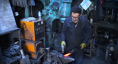 Gaziantep'te yarım asırlık bir sıcak demir ustası