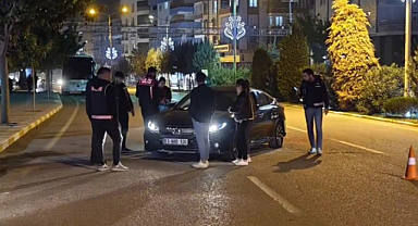 Şanlıurfa'daki asayiş uygulamasında 16 gözaltı!